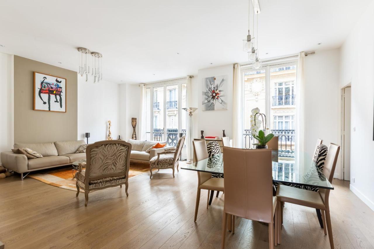 Charme Parisien Pres De L'arc De Triomphe - 183 M²